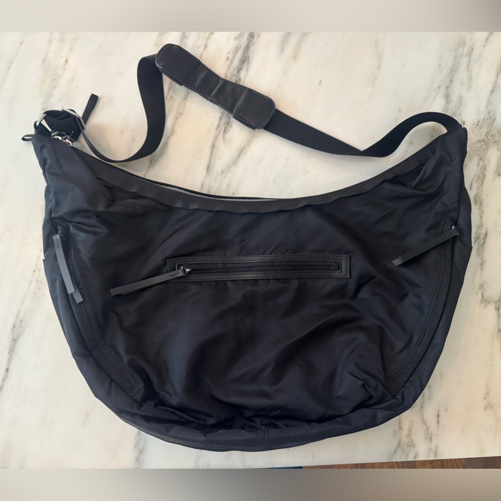 Lululemon Duffel Bag – Rare Half Moon Shape